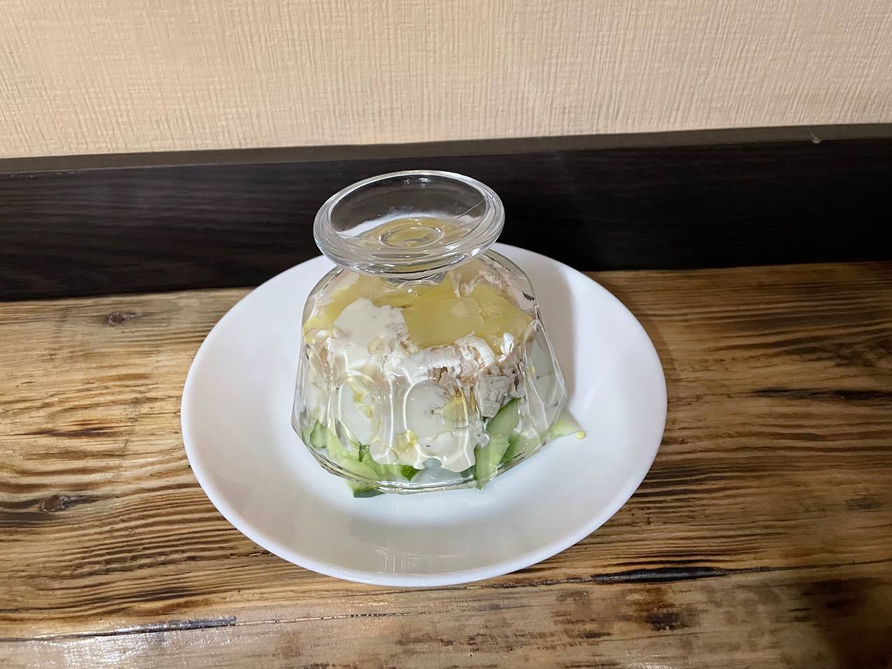 Салат Принцеса з куркою та ананасом